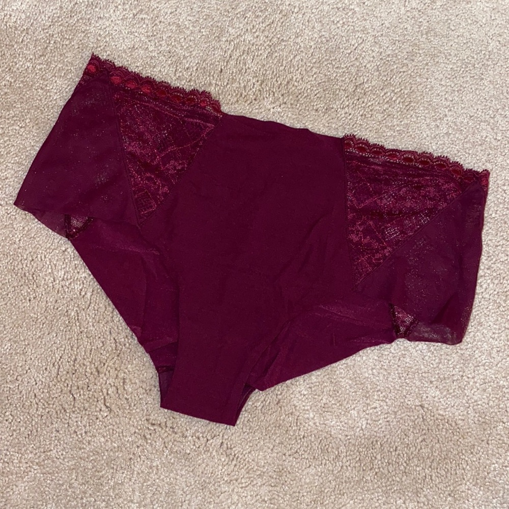 Victoria’s Secret No Show Shortie